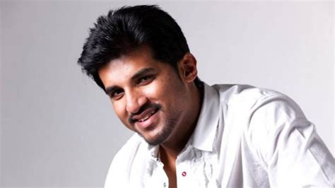 Vijay Yesudas Wiki Biography Age Songs Wife Images News Bugz