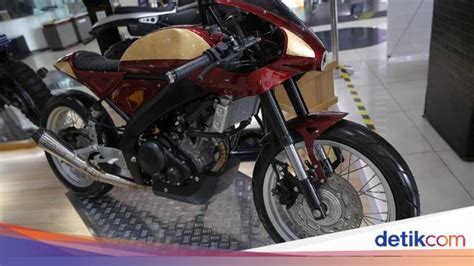 Rumah modifikasi berkay motor (bm) dengan punggawa rudy gunawan berhasil merombak abis bro. Modifikasi Yamaha XSR155 Bergaya Motor Balap Jadul