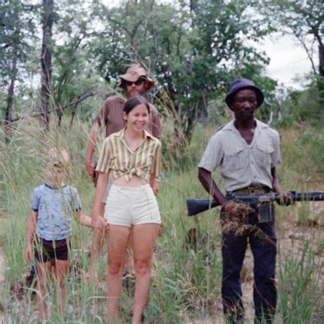 Maria Turkis Isot Aivot Tapahtua Pöyristyttävä Impulssi Rhodesian Bush