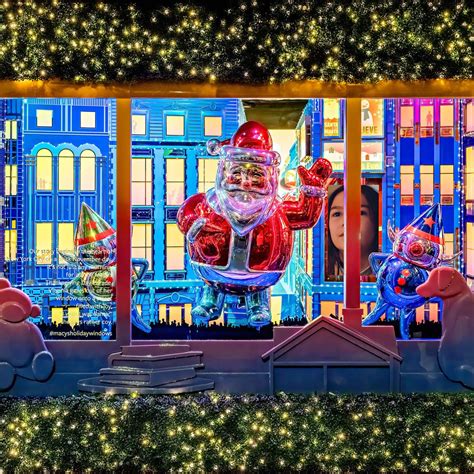 Photos See The Best Holiday Windows In Nyc