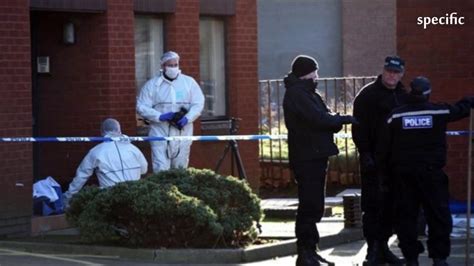 Leeds Murder Woman 21 Dead As Two Men Arrested By Police Uk News