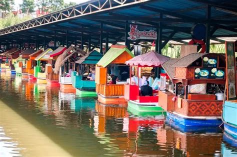 Floating Market Lembang Surga Wisata Kuliner Di Puncak Bandung