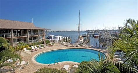 Plenty of things for the kids to do while you explore over 120 shopping and dining locations. Cove Inn on Naples Bay (Naples, FL): What to Know BEFORE ...