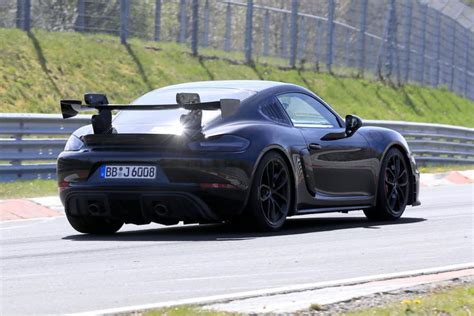 Erlkönig: Porsche 718 Cayman GT4 RS geht in die Kurve - Magazin