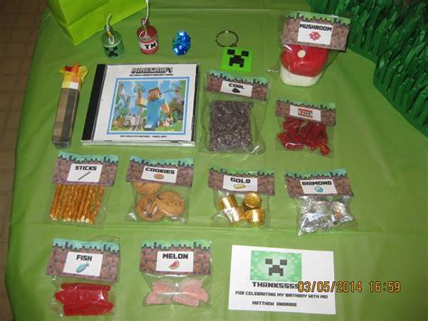 Matthew S Minecraft Themed Birthday Party This Is The Minecraft Creeper Face Loot Bag Contents