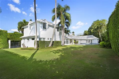 Recently Renovated Modern Bermuda Style Florida Luxury Homes