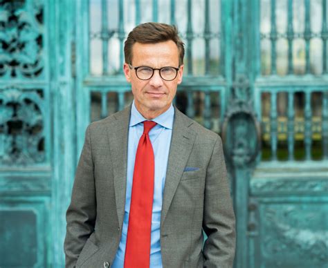 192 cm, eftersom folk verkar bry sig. Ulf Kristersson Jag Och Fredrik Reinfeldt Var De Enda I ...