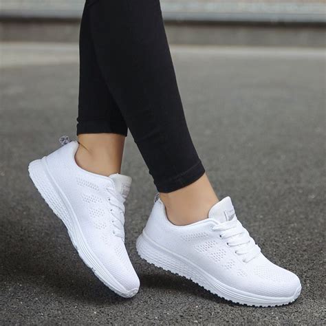 Pretty White Sneaker Shoes For Women Lace Up Casual Sneakers Women