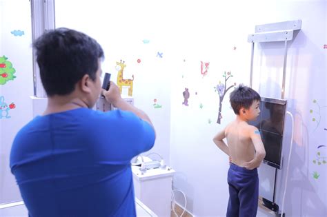 Phim bác sĩ nhi khoa tài ba kể về quá trình trưởng thành từ công việc của các bác sỹ nhi đặng tử ngang, tiêu giai nhân dưới sự dìu dắt của giám đốc bệnh. Ra mắt trung tâm nhi khoa quốc tế FICH - Nam Sài Gòn