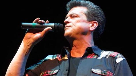 Les mckeown, the former singer of the bay city rollers, has died at age 65. Les McKeown - The Way I Feel Tonight - YouTube