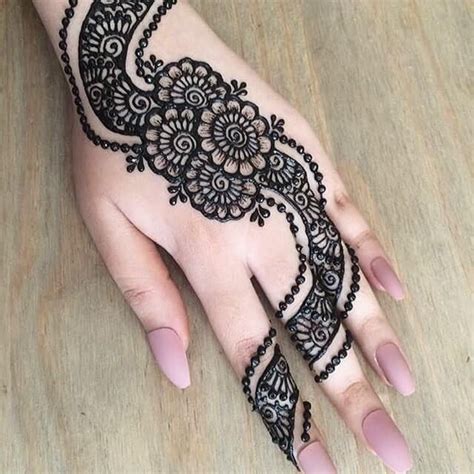 Super Trendy And Unique Arabic Mehendi Designs For Brides In 2020