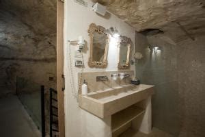 Folgende sehenswürdigkeiten gelten fast schon als wahrzeichen in der region: L'Hotel In Pietra, Matera - Booking Deals, Photos & Reviews