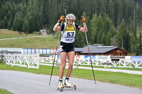 Lisa theresa hauser est devenue la première autrichienne à remporter un titre mondial, sur la mass start, dimanche à pokljuka. Landertinger und Hauser liefen zu Vize-Meistertiteln ...