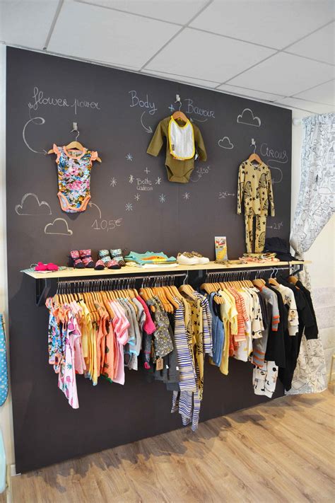Small Retail Store Design Boutiques Clothing Racks Elegant Small