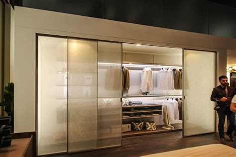 Walk In Closets Built In Wardrobes Integrated Into Modern Decor