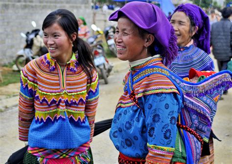 flower-hmong-of-bac-ha-tours-and-travel-vietnam