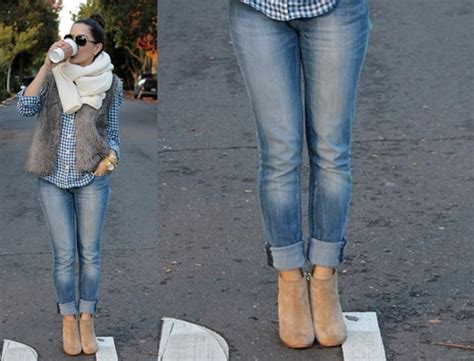 Las botas en color camel son un must esta temporada y los pantalones pitillo siguen siendo tendencia. Cómo combinar botas cortas y jeans - Makeup Extremo
