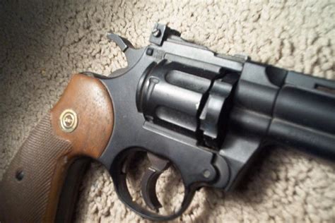 Vintage 357 Crosman Co2air Pellet Pistolgun For Sale