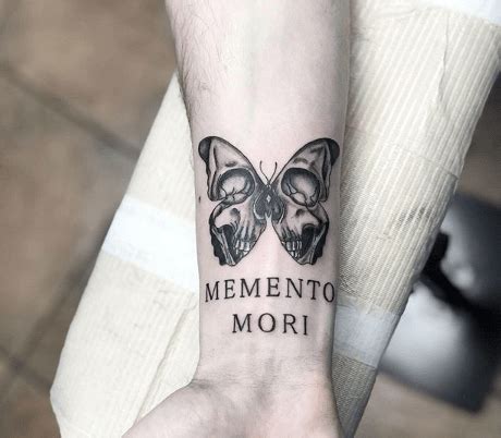 Idoart.dk er en uafhængig formidlingsplatform for kunst med fokus på personlige historier og holdninger, visualitet og proces. Top 35 Memento Mori Tattoo Designs of 2020 - Tattoo Like The Pros