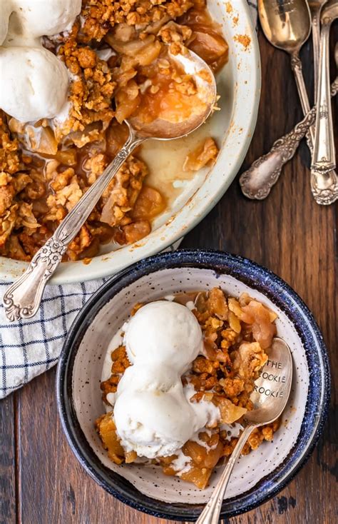 This easy apple crisp is warm and tender apples with a crisp buttery brown sugar oat topping. Easy Apple Crisp Recipe with Homemade Apple Crisp Topping ...