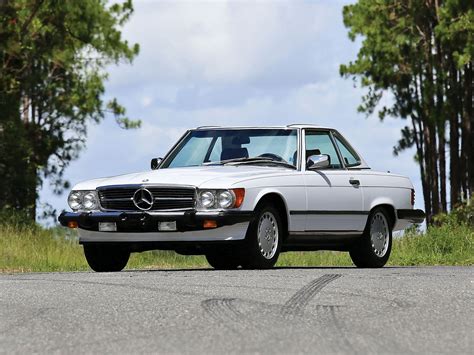 The 3.8 liter engine has an automatic transmission to give you superb drivability. mercedes, Benz, 560, Sl, Us spec, R107, Convertible, 1985 ...