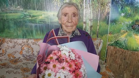 В Бурятии долгожительница отметила 90 летний юбилей