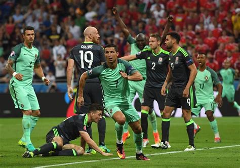 We would like to show you a description here but the site won't allow us. Cristiano Ronaldo Wallpaper - Euro 2016 - Portugal vs ...