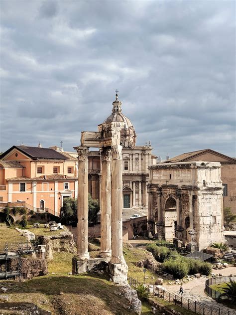 Roman Forum: Guide and Tips - OfficialColosseumTickets.com