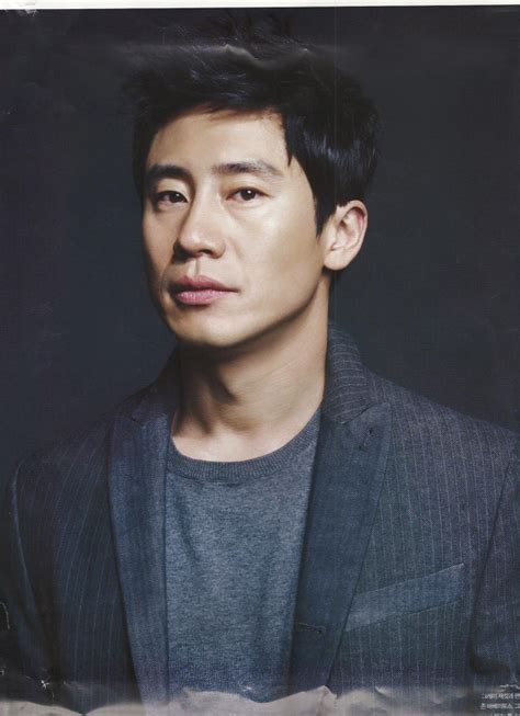 지켜드리지 못해 죄송…쿠팡 화재 순직 김동식 구조대장 영결식. 신하균 최근 잡지화보 : 네모판