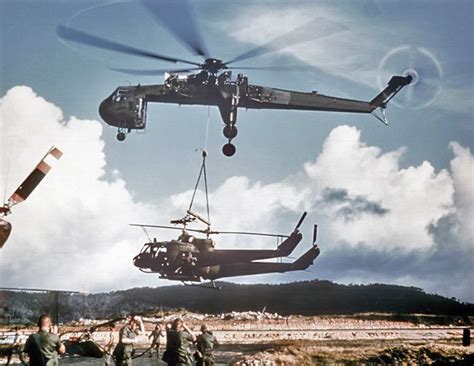 Air Cavalry Tactics In Vietnam Nam Vietnam Vietnam War Vietnam