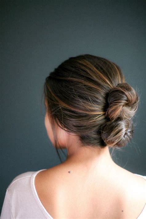 Unlike ballerina bun hairstyles that are more elegant and have strict look, donut buns can be well, below you will find a gallery of easy classic donut bun hairstyles that will help you create new neat. 7 Easy Bun Hairstyles for Busy Days ... Hair