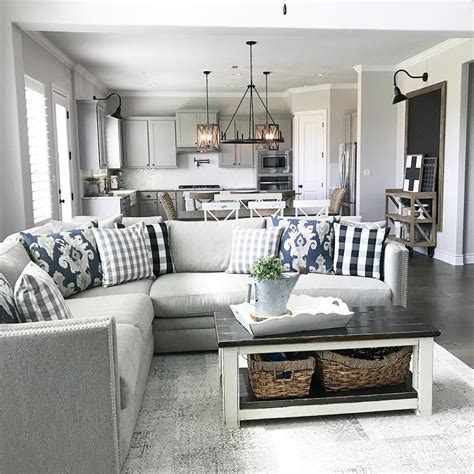 Farmhouse Living Room With Grey Couch Jalanblogger