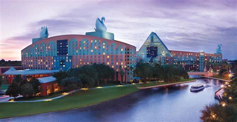 Walt Disney World Swan And Dolphin Resort The Ultimate Guide