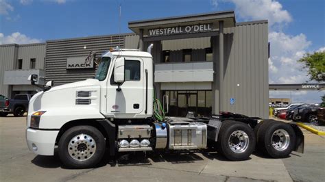 2022 Mack Anthem 64t Daycab Cab And Chassis Kansas City Mo