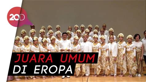 Setelah videoanya tersebar, mereka mendapat hujatan termasuk pemrov dki yang membina paduan suara tersebut. Ini Paduan Suara Anak Indonesia yang Juara di Eropa - YouTube