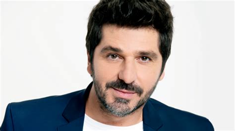 Alors, il n'est pas retourné chez ses parents et erre seul dans la rue. Patrick Fiori en concert virtuel : "C'est une nouvelle ...