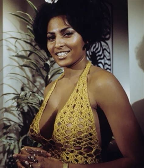 Pam Grier As A Background Extra In Beyond The Valley Of The Dolls 1970 Pam Grier Foxy Brown