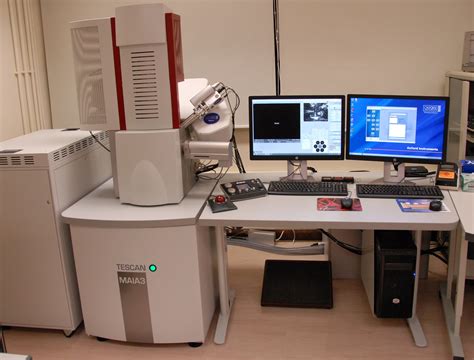 Field Emission Scanning Electron Microscope Tescan Maia3 Umf