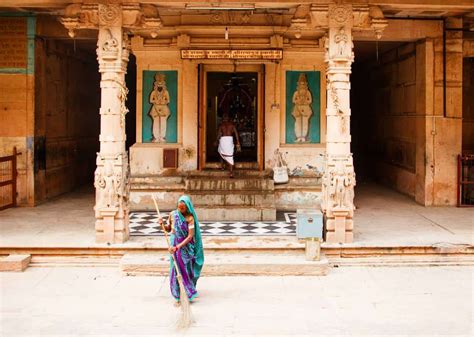 Visit The Temples In Vrindavan And Mathura On A Day Trip Voice Of Guides