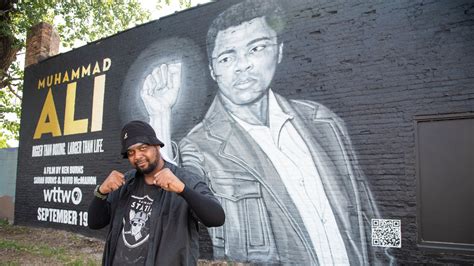 A Chicago Artist Honors Muhammad Ali Wttw Chicago