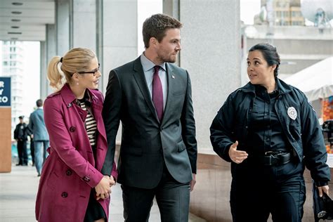 Arrow 6x07 “thanksgiving” Promotional Stills Oliver And Felicity Photo 40845789 Fanpop