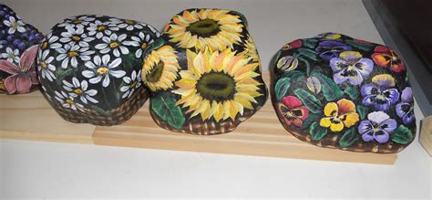 + 70.000 productos | 150 años de experiencia. Piedras pintadas a mano: PIEDRAS PINTADAS: FLORES