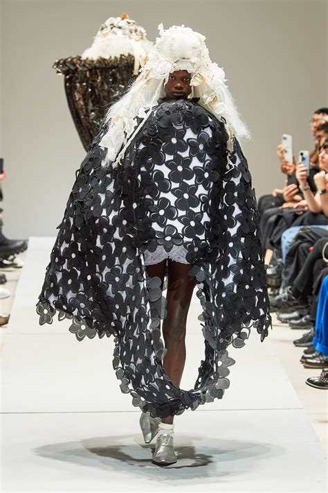 Comme Des Garçons Spring 2023 Ready To Wear Collection Vogue