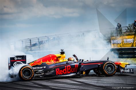 Max verstappen lijkt niet te rekenen op pole position in monaco. Max zes keer in actie tijdens Jumbo Racedagen: 'Veel ...