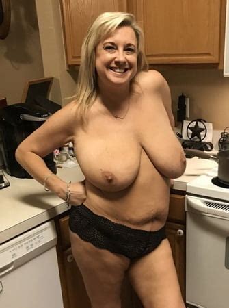 Busty Blonde Mature Nude Porn Sex Photos