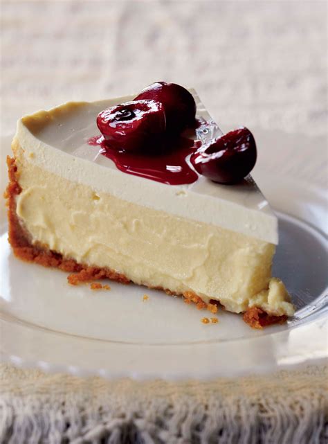 Jan 15, 2015 · i won't turn down a flavoured, loaded cheesecake, but i love a plain, tall and creamy cheesecake. Curtis Stone | New York Cherry Cheesecake