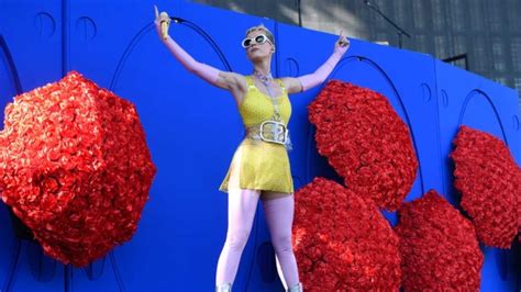 Katy Perry Makes Twitter History With 100 Million Followers CTV News