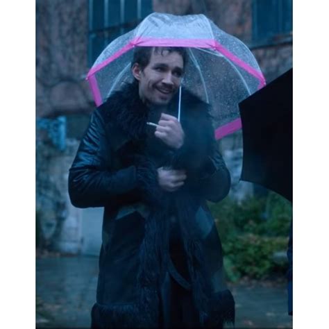 Here's everything you need to know about the irish actor. The Umbrella Academy Klaus Hargreeves Shearling Coat