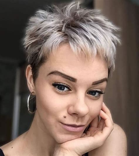 These short haircuts look good and help fine or thin hair appear thicker. Trendy stylish haircuts for short hair 2020: photos,ideas ...