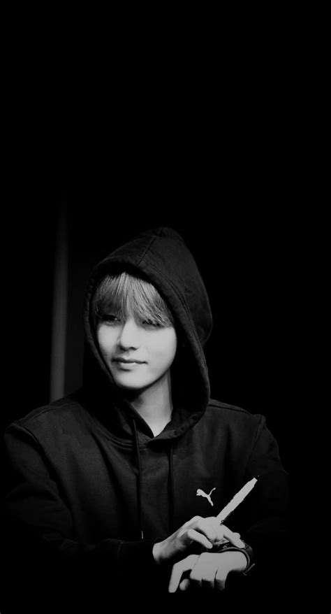81 Taehyung Wallpaper Aesthetic Black Pictures Myweb
